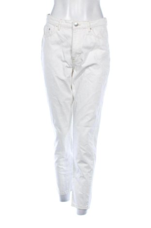 Női farmernadrág Perfect Jeans By Gina Tricot, Méret M, Szín Fehér, Ár 8 779 Ft