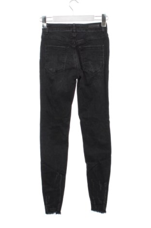 Дамски дънки Pieces, Размер XS, Цвят Черен, Цена 11,75 €