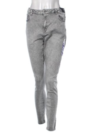 Дамски дънки Primark, Размер XL, Цвят Сив, Цена 21,98 €