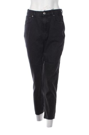 Blugi de femei Pull&Bear, Mărime M, Culoare Negru, Preț 93,99 Lei, #136406325