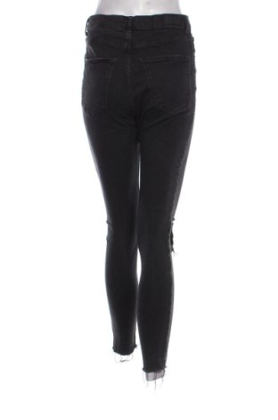 Дамски дънки Pull&Bear, Размер S, Цвят Черен, Цена 15,33 €