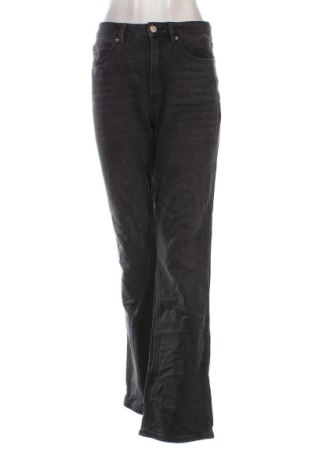 Дамски дънки Stradivarius, Размер M, Цвят Черен, Цена 15,33 €