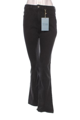 Damen Jeans Stradivarius, Größe S, Farbe Schwarz, Preis 24,00 €, #136433508