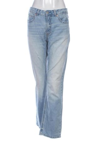 Дамски дънки Stradivarius, Размер L, Цвят Син, Цена 15,33 €