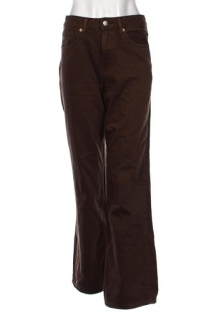 Damskie jeansy Stradivarius, Rozmiar S, Kolor Brązowy, Cena 79,00 zł