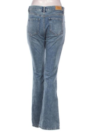 Дамски дънки Stradivarius, Размер M, Цвят Син, Цена 15,33 €