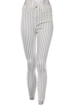 Dámske džínsy  Stradivarius, Veľkosť M, Farba Viacfarebná, Cena  17,95 €