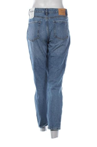 Дамски дънки Stradivarius, Размер M, Цвят Син, Цена 24,03 €