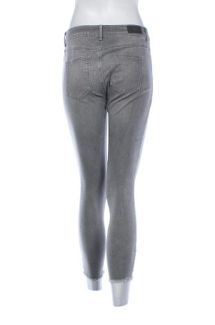 Damskie jeansy Vero Moda, Rozmiar M, Kolor Szary, Cena 91,09 zł