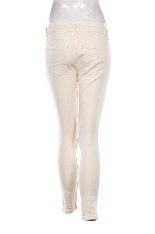 Дамски дънки Zara, Размер S, Цвят Екрю, Цена 14,31 €