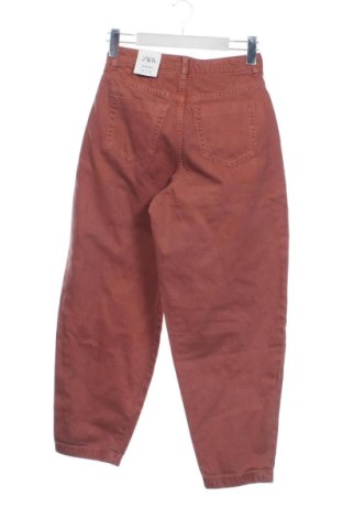 Damskie jeansy Zara, Rozmiar XS, Kolor Czerwony, Cena 170,00 zł