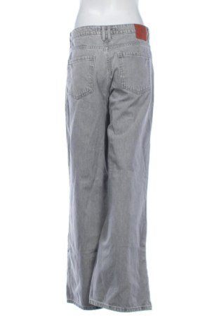 Blugi de femei Zara, Mărime L, Culoare Gri, Preț 72,99 Lei