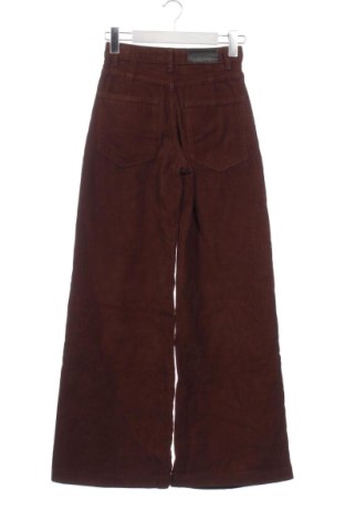Pantaloni de velvet de femei Bershka, Mărime XXS, Culoare Maro, Preț 78,20 Lei