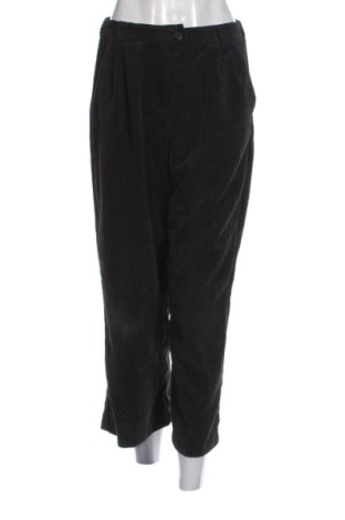Дамски джинси Bershka, Размер S, Цвят Черен, Цена 15,00 €