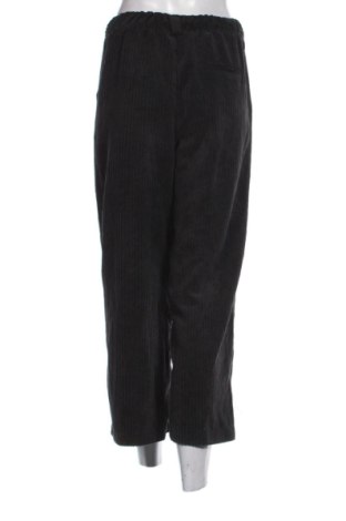Дамски джинси Bershka, Размер S, Цвят Черен, Цена 15,00 €