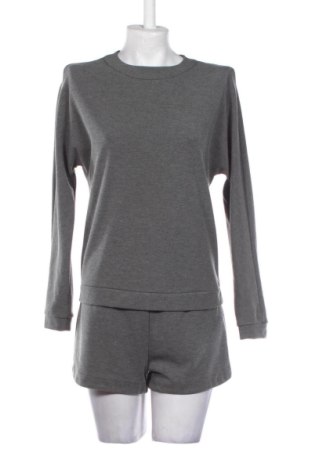 Salopetă scurtă de damă Zara, Mărime L, Culoare Gri, Preț 107,99 Lei