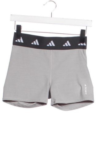 Γυναικείο κοντό παντελόνι Adidas, Μέγεθος XS, Χρώμα Γκρί, Τιμή 15,00 €