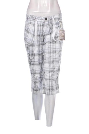 Дамски къс панталон Fresh Made, Размер M, Цвят Многоцветен, Цена 39,88 €