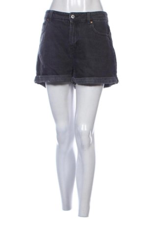 Pantaloni scurți de femei H&M, Mărime L, Culoare Gri, Preț 60,99 Lei