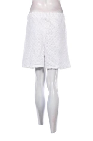 Pantaloni scurți de femei Janina, Mărime 3XL, Culoare Alb, Preț 60,99 Lei