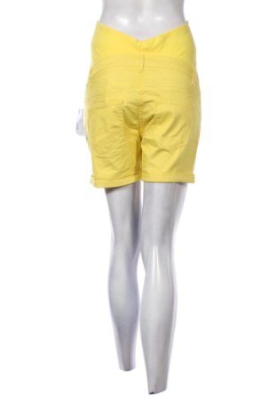Pantaloni scurți de femei Maternite, Mărime M, Culoare Galben, Preț 243,99 Lei