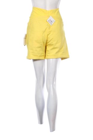 Női rövidnadrág Maternite, Méret XXL, Szín Sárga, Ár 19 749 Ft