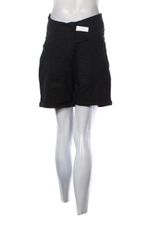 Дамски къс панталон Maternite, Размер XL, Цвят Черен, Цена 36,30 €