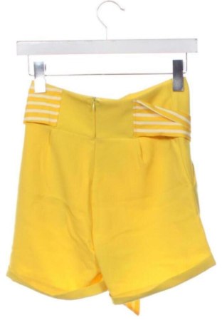 Női rövidnadrág NEW COLLECTION, Méret XS, Szín Sárga, Ár 7 025 Ft