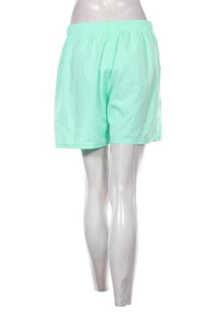 Pantaloni scurți de femei Nike, Mărime M, Culoare Verde, Preț 151,99 Lei