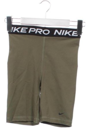 Γυναικείο κοντό παντελόνι Nike, Μέγεθος XS, Χρώμα Πράσινο, Τιμή 39,00 €