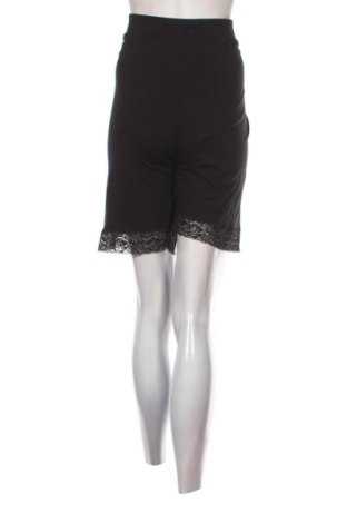 Дамски къс панталон ONLY, Размер XL, Цвят Черен, Цена 24,03 €