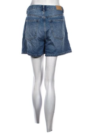 Дамски къс панталон Pull&Bear, Размер L, Цвят Син, Цена 10,22 €