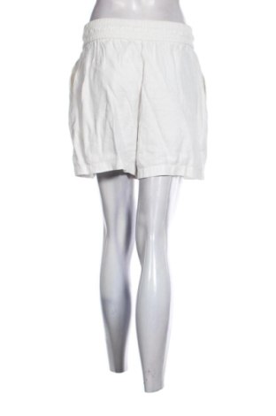 Pantaloni scurți de femei Reserved, Mărime L, Culoare Alb, Preț 52,13 Lei