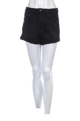 Damskie szorty Stradivarius, Rozmiar M, Kolor Czarny, Cena 51,99 zł