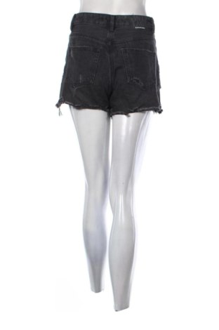 Damen Shorts Stradivarius, Größe S, Farbe Grau, Preis € 10,00