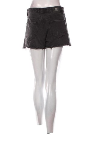 Damen Shorts Stradivarius, Größe S, Farbe Grau, Preis € 10,00