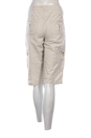 Дамски къс панталон Tommy Hilfiger, Размер L, Цвят Бежов, Цена 35,27 €