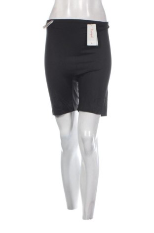 Damen Shorts Triumph, Größe L, Farbe Schwarz, Preis € 46,99