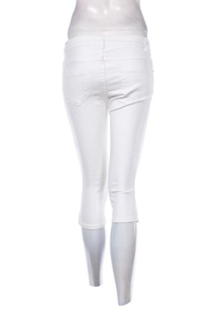 Pantaloni scurți de femei Unbranded, Mărime M, Culoare Alb, Preț 51,00 Lei