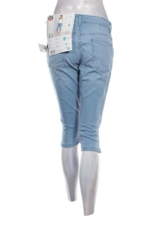 Дамски къс панталон Up 2 Fashion, Размер M, Цвят Син, Цена 16,36 €