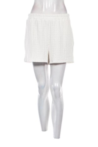 Damen Shorts VILA, Größe L, Farbe Weiß, Preis 13,99 €
