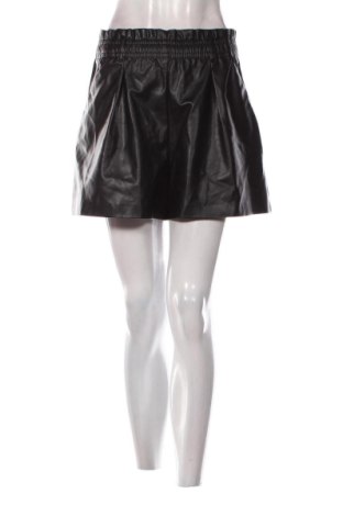 Pantaloni scurți de femei Zara, Mărime S, Culoare Negru, Preț 53,00 Lei
