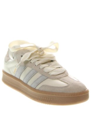 Дамски обувки Adidas, Размер 40, Цвят Многоцветен, Цена 104,81 €