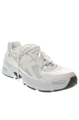Încălțăminte de damă New Balance, Mărime 39, Culoare Alb, Preț 644,99 Lei