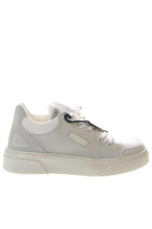 Női cipők Steve Madden, Méret 41, Szín Fehér, Ár 20 859 Ft, #136422141