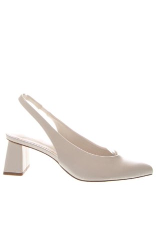 Дамски обувки Stradivarius, Размер 38, Цвят Екрю, Цена 26,58 €