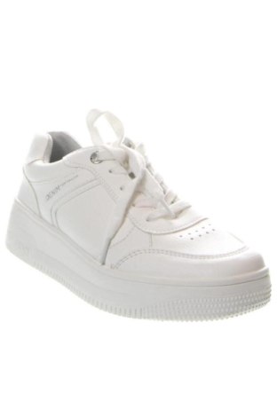 Damenschuhe Tom Tailor, Größe 36, Farbe Weiß, Preis 93,99 €