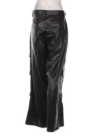 Pantaloni de femei Bershka, Mărime XL, Culoare Negru, Preț 145,99 Lei