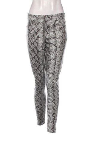 Damenhose Bershka, Größe L, Farbe Mehrfarbig, Preis € 14,77