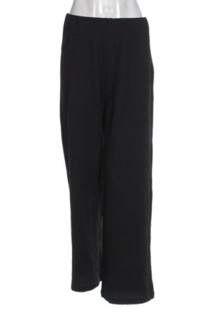 Pantaloni de femei Bershka, Mărime M, Culoare Negru, Preț 91,99 Lei